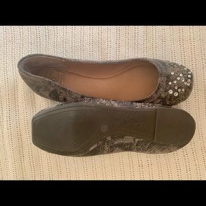 Almost new flats